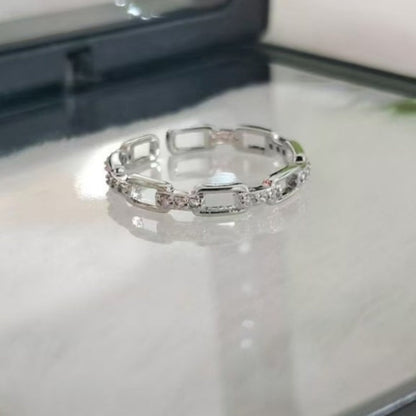 💍 50% RABATT! ✨ Gnistrande Öppen Ring med Kubisk Zirkonia – Elegant Design, Justerbar & Perfekt För Både Vardag & Fest 💎