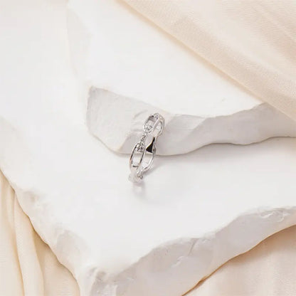 💍 50% RABATT! ✨ Gnistrande Öppen Ring med Kubisk Zirkonia – Elegant Design, Justerbar & Perfekt För Både Vardag & Fest 💎