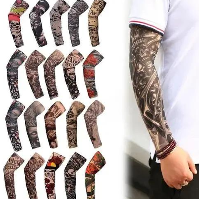 Realistiska tatueringsärmar som solskydd
