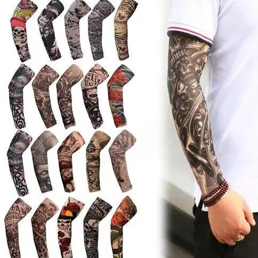 Realistiska tatueringsärmar som solskydd