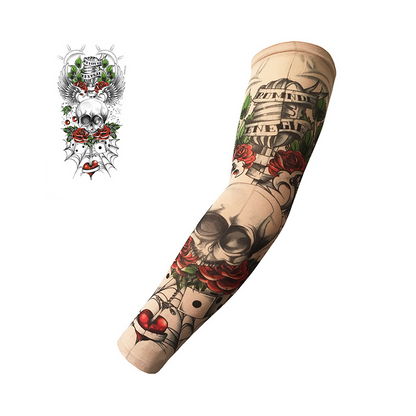 Realistiska tatueringsärmar som solskydd