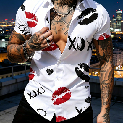 👕50 % RABATT NU! 🔥Kortärmad skjorta med knappar och Kiss-tryck för män