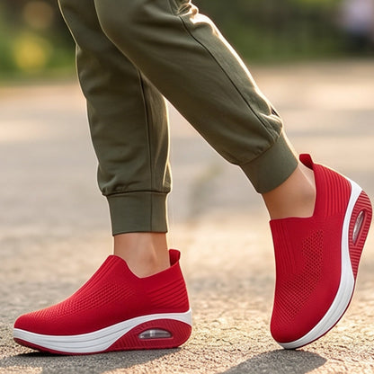 👟 50% RABATT NU! 💨 Luftkuddade Slip-On Promenadskor – Andningsbart Mesh, Stötdämpande & Lättvikt – Perfekta För Dagliga Promenader, Resor & Långa Stående Arbetsdagar 🦶