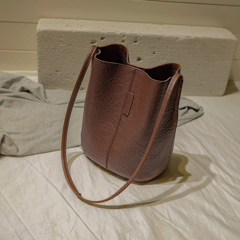 👜 50% RABATT NU! ✨ Minimalistisk Stor Kapacitet Axelväska – Sleek Design, Rymlig Interiör & Vardagschic – Rymmer Laptop, Surfplatta & Dagliga Nödvändigheter 🎒