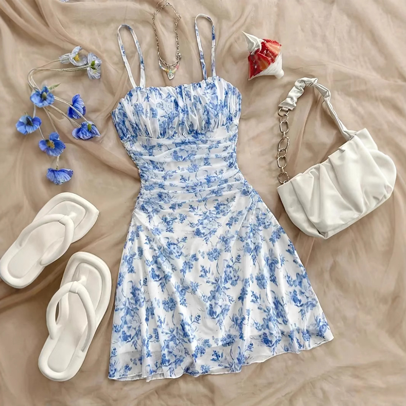 👗50% RABATT! ✨ Blommig Ruched Miniklänning – Spaghettiband, Ryggfri, Strandredo 🌸