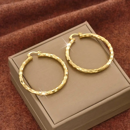 💫 50% RABATT NU! 💥 Minimalistiska Texturerade Ringar för Kvinnor – Diamantskuren & snäppstängning – Vardaglig glans, perfekt för casual eller festliga looks ✨