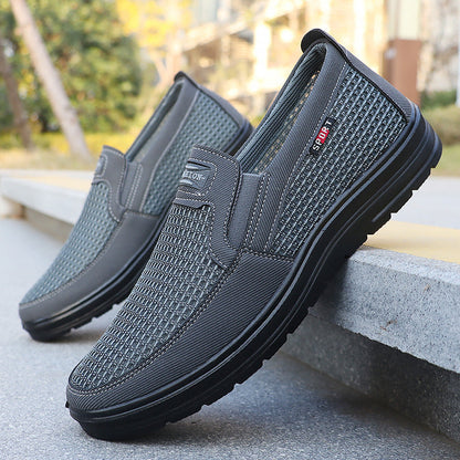 Andningsbara slip-on-skor i mesh för män