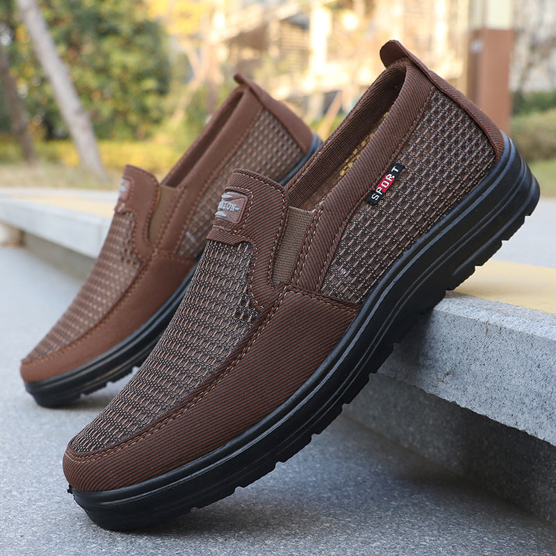 Andningsbara slip-on-skor i mesh för män