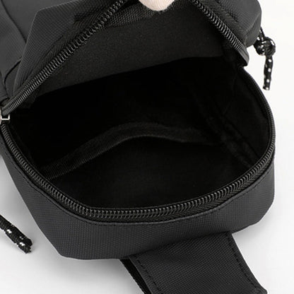 🎒 50% RABATT NU! 🏙️ Urban Sling Bag för män – Lätt & vattentät – Justerbar rem, perfekt för pendling eller resa – modern och praktisk 💼✨