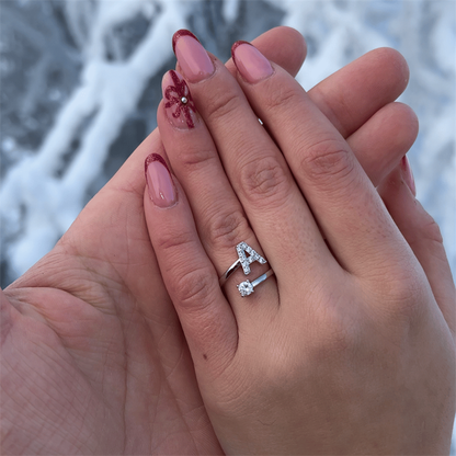 💍 50% RABATT NU! ❤️ Initialbokstavsring – Personlig, justerbar & perfekt som en meningsfull gåva till dig själv eller någon du älskar ✨