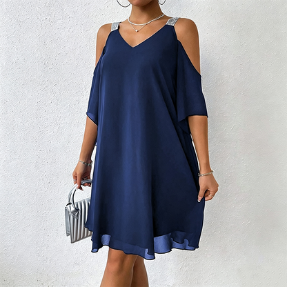 ✨ Elegant V-ringad damklänning – vackert fall, feminin stil och perfekt för sommaren
