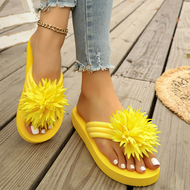 Blommiga Flipflops för Damer – Lätta Sommartofflor