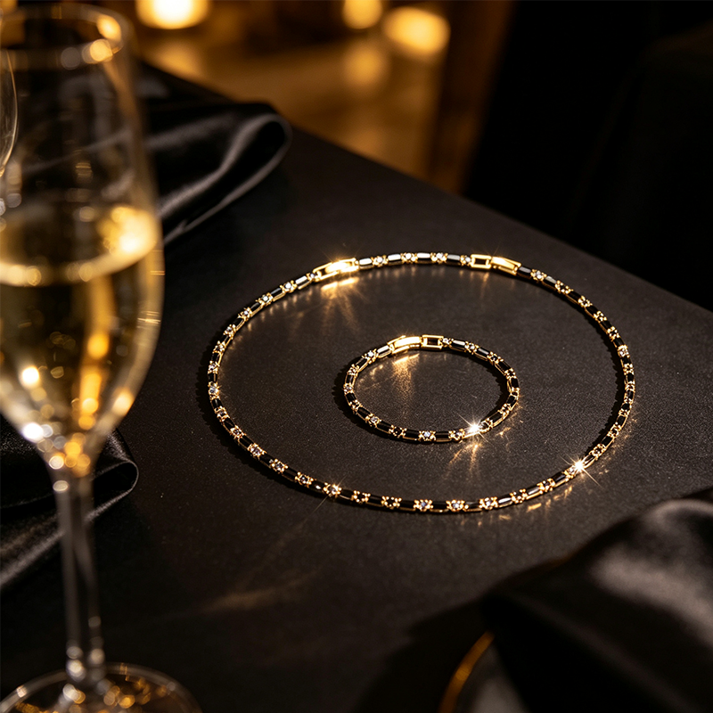✨ 50 % RABATT NU! 💎 Glittrande smyckeset för män – halsband & armband – kubisk zirkonia – perfekt för vardag och fest 🖤