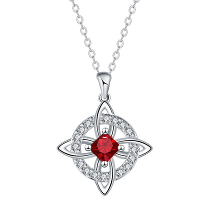Elegant keltisk knutpendelhalsband