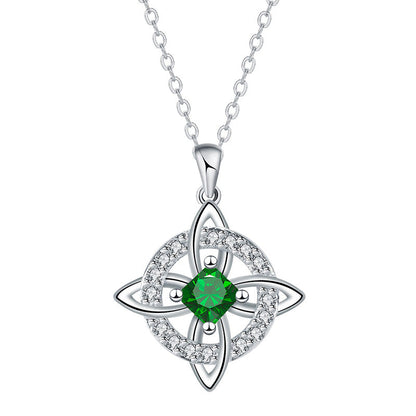 Elegant keltisk knutpendelhalsband
