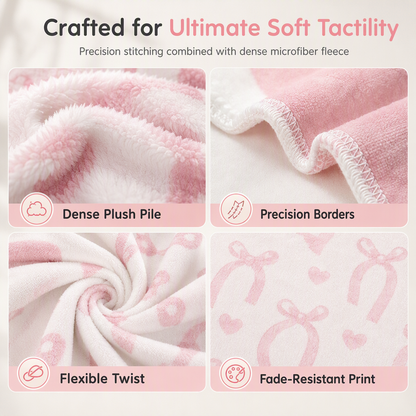 🎀 50% RABATT! ✨ Tjock Dubbelsidig Flanellpläd med Söt Rosett & Bokstavsmönster – Ultramjuk & Varm Filt 🩷
