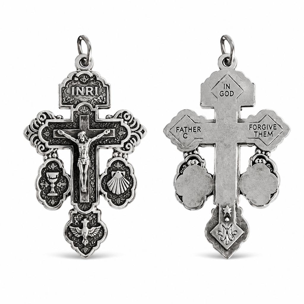 Krucifixhänge i zinklegering med Sankt Benedikt-medalj – Religiös berlock i antiksilver ✨